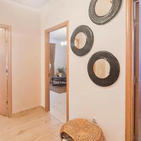 Orange Onix Apartment *