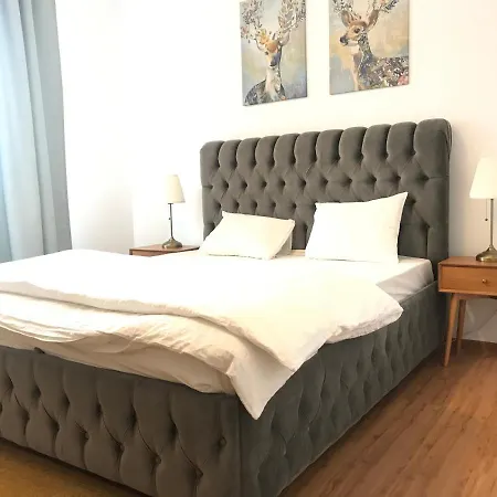 Daire Orange Onix Bükreş