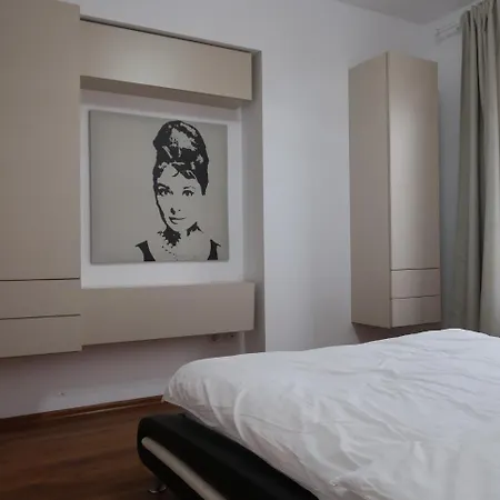 Apartment Orange Onix Bucharest